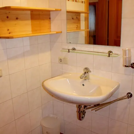 Josef Und Alexandra Ganner Apartment Obertilliach